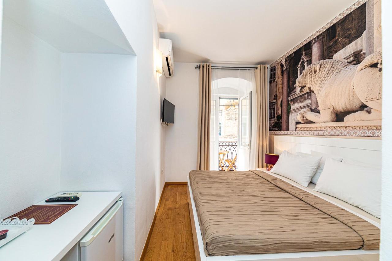 Riva City Rooms สปลิท ภายนอก รูปภาพ